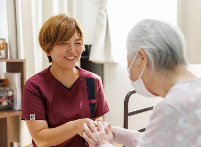 スタッフ写真 | 京阪介護グループ 採用サイト
