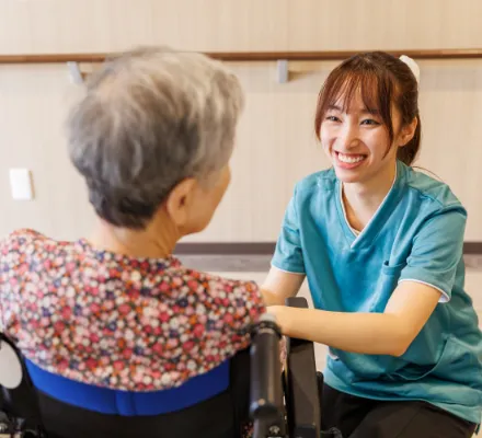 スタッフの写真 | 京阪介護グループ 採用サイト