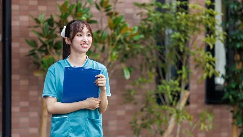 スタッフ | 京阪介護グループ