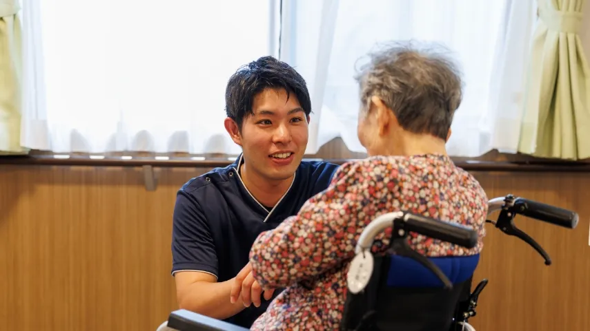 スタッフ | 京阪介護グループ