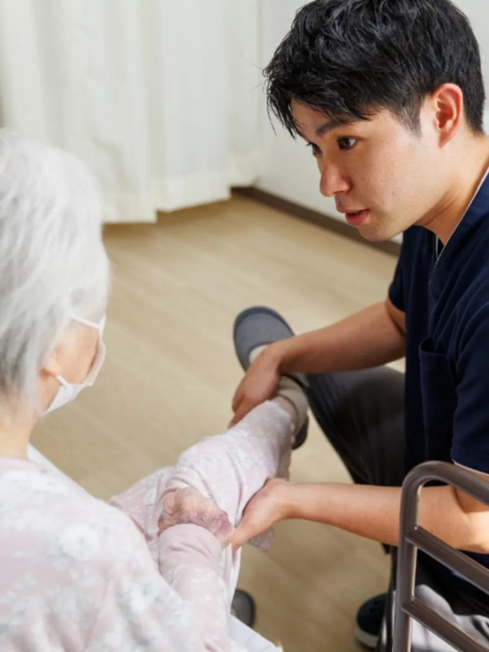 スタッフ | 京阪介護グループ