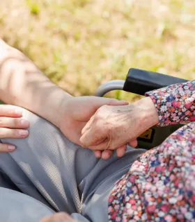 スタッフ | 京阪介護グループ