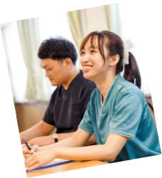 スタッフ | 京阪介護グループ